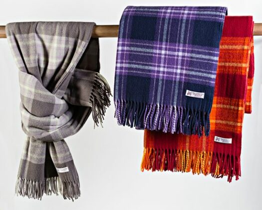 1775 plaid merinos camargue