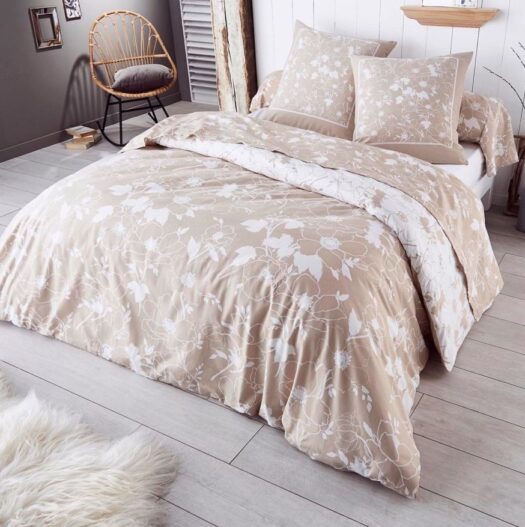 housse couette coton flanelle fleurs blanches fond beige